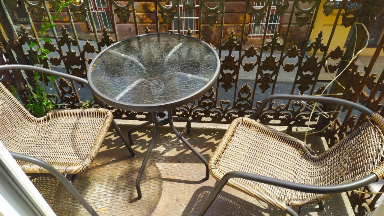 Ляльковий Театр Не Мансарда Lviv Extérieur photo